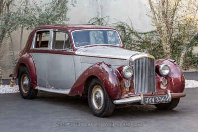 1949 Bentley Mark VI Saloon Right-Hand-Drive