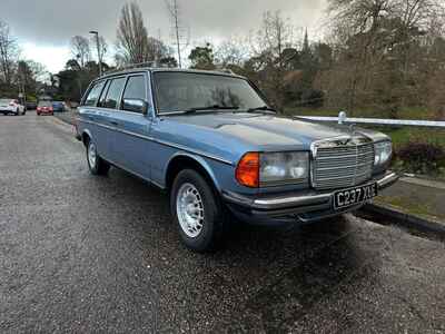 Mercedes 280 TE - Top of range - 6 Cylinder 2 8 Petrol