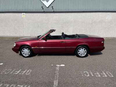 1994 Mercedes E220 Cabriolet A124 W124