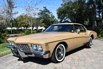 1972 Buick Riviera 455 v-8 loaded A / C Power Steering, Windows, Locks