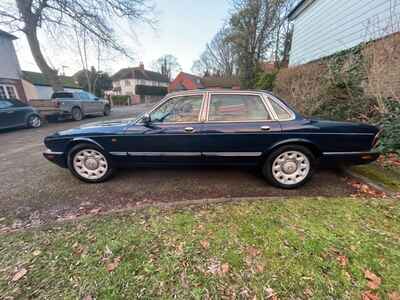 Daimler super V8 400bhp Executive XJR