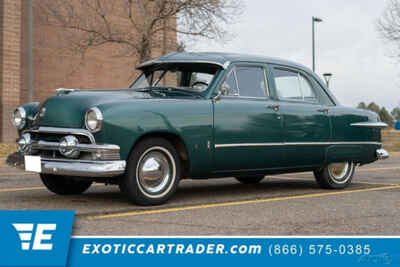 1951 Ford Custom Deluxe 4-Door Sedan