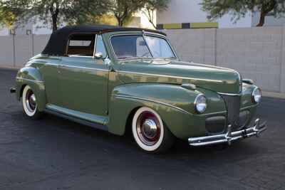 1941 Ford Super DeLuxe