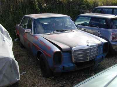 MERCEDES W114 W115 230 / 4 RHD UK CAR - ONLY REQUIRES PAINTING TO FINISH OFF!!