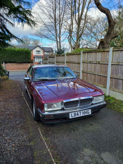 jaguar xj40 sovereign