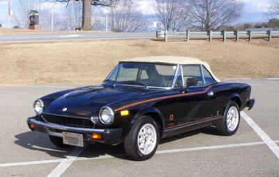 1982 Fiat 124 Spider 2000 44K 1 OF 700 TURBOS 5-SPEED 124 SPIDER CONVERTIBLE