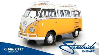 1974 Volkswagen Bus / Vanagon 15 Window Transporter