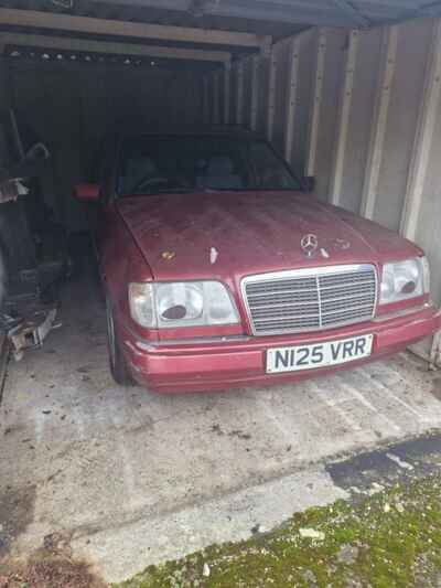 Wonderfully original  1995 Mercedes E220 Estate (W124 S124)