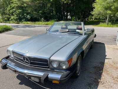 1983 Mercedes-Benz SL-Class 1983 MERCEDES-BENZ 380 SL