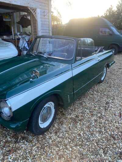 Triumph herald convertable 1200