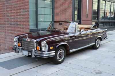 1971 Mercedes-Benz 200-Series