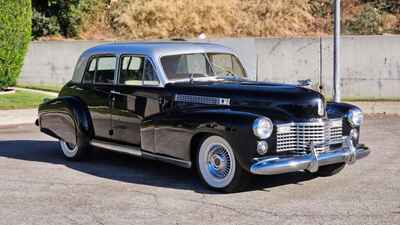 1941 Cadillac Fleetwood 1941 CADILLAC FLEETWOOD 60 SPECIAL  /  RESTORED