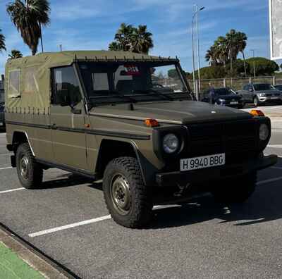 1980 Mercedes-Benz G 300 37, 521 MILES Austrian Army Puch Model 4X4 drivetrain