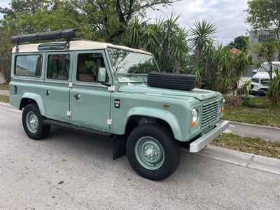 1900 Land Rover Defender