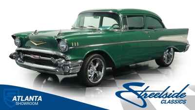 1957 Chevrolet Bel Air / 150 / 210