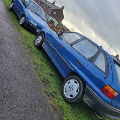 Vauxhall Astra Mk3  /  F 1 4i Merit 5 Door Automatic Auto Cheap Retro Classic Car