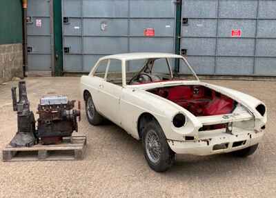 1969 MGB GT ROLLING BODYSHELL ON WIRE WHEELS WITH ORIGINAL 18GG ENGINE & GEARBOX
