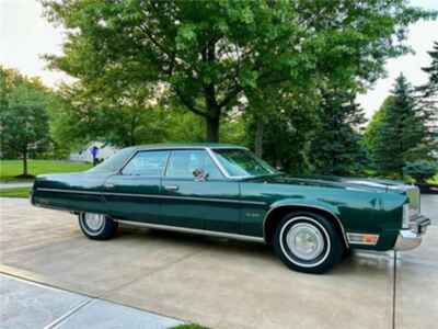 1976 Chrysler New Yorker Brougham