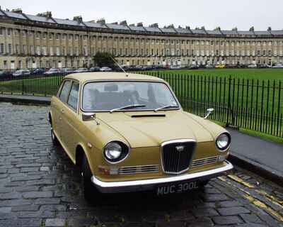 Wolseley Six Austin Morris 2200