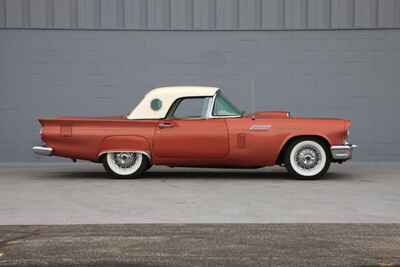 1957 Ford Thunderbird