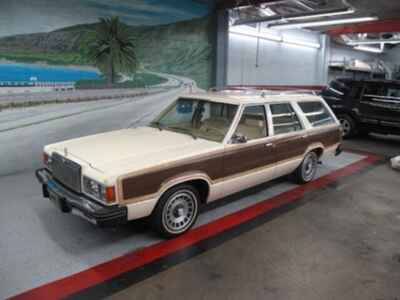 1982 Ford Granada L Squire Wagon