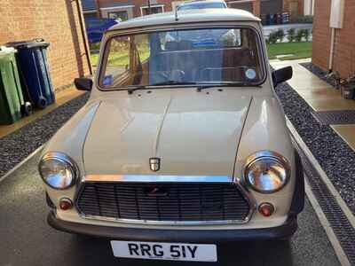 Classic Mini Cooper 998cc HLE * MOT / TAX Exempt *