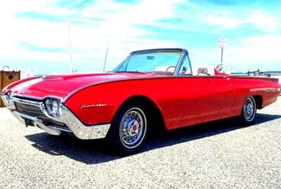 1962 Ford Thunderbird