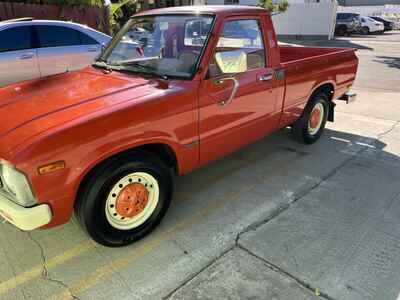 1980 Toyota Pickup Super low miles currently registered clean title runs great