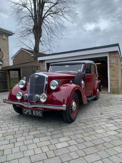 Wolseley  14 / 56  1938  Redfern tourer