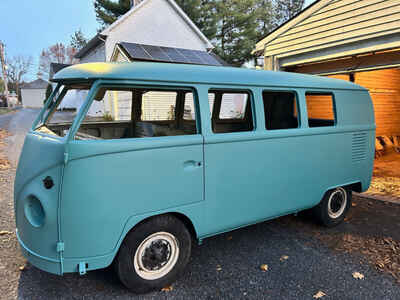 1965 Volkswagen Bus / Vanagon