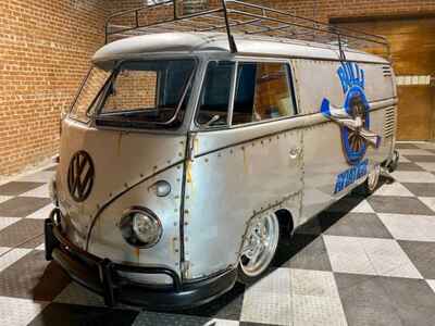 1961 Volkswagen Bus / Vanagon Type 2 Transporter Van