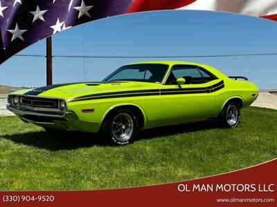 1971 Dodge Challenger Mopar muscle car street rod