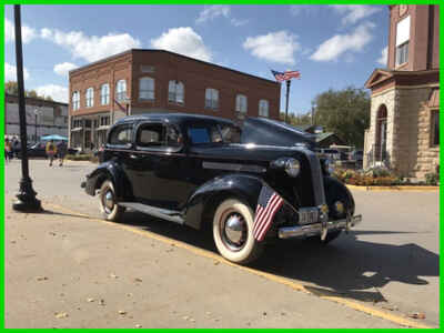 1936 Pontiac Silver Streak