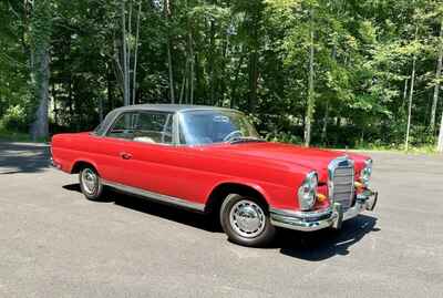 1964 Mercedes Benz 220SEb Coupe Two Tone