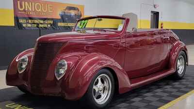 1937 Ford Cabriolet