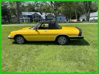 1983 Alfa Romeo Spider Veloce 2dr Convertible