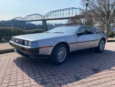 1981 DeLorean DMC-12