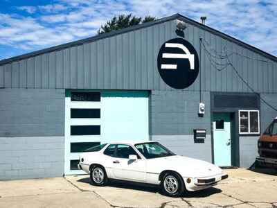 1987 Porsche 924 S 2dr Hatchback