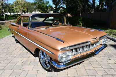 1959 Chevrolet Bel Air / 150 / 210 Restored A / C 4 Speed