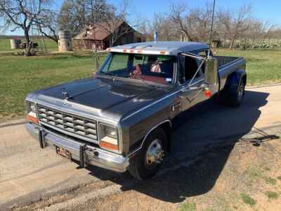 1985 Dodge D350