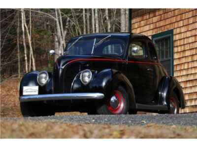 1938 FORD Deluxe Coupoe