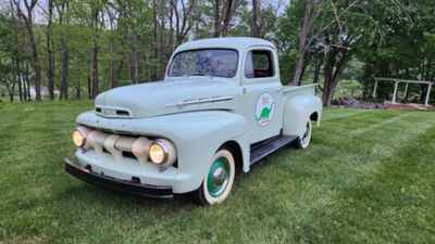 1952 Ford F1