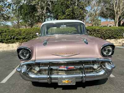 1957 Chevrolet Bel Air / 150 / 210