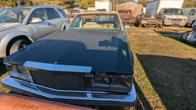 1976 Cadillac Seville 4-Door Sedan