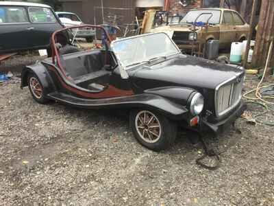 Austin 1100 RARE Magenta Kit car for renovation. Very solid and straight.