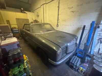 1972 Mercedes 280 CE W114 Pillarless  /  8 Coupe Automatic.