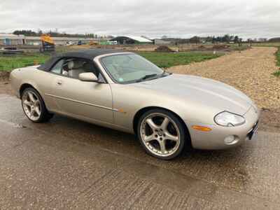 Jaguar XK8 4 0 convertible 2000 X reg