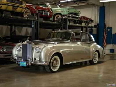 1957 Rolls-Royce Silver Cloud I H J Mulliner Sedan