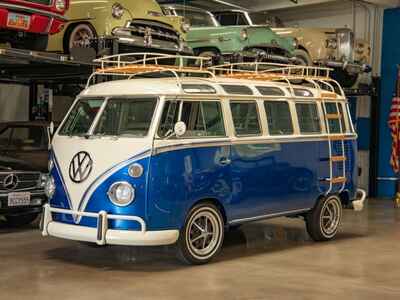 1970 Volkswagen 23 Window Samba Microbus Tribute