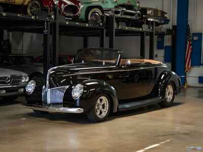 1940 Ford Deluxe Cabriolet Custom Street Rod